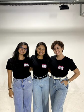 Homenagem ao professor leva alunas da UNIFAT à final de concurso de Outdoor