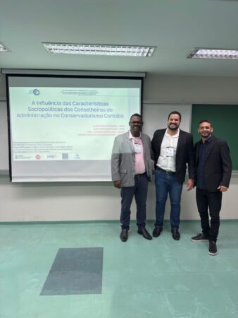 Professores da UNIFAT se destacam em Congresso Internacional da USP