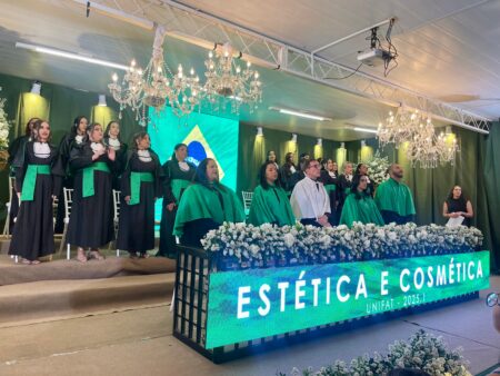 UNIFAT celebra formatura das novas Tecnólogas em Estética e Cosmética