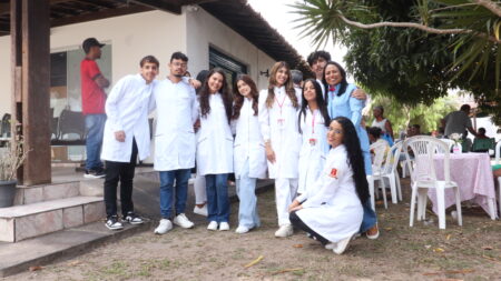 Estudantes de Odontologia da UNIFAT realizam ação de extensão no CAPS AD