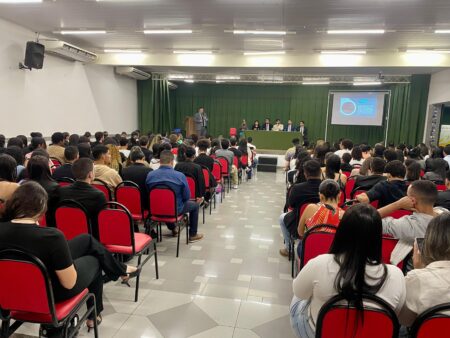 Especialistas debatem processo penal democrático na UniFat