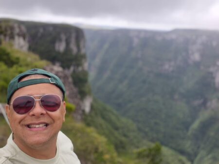 Professor do curso Pedagogia conclui Doutorado em Estudos Linguísticos