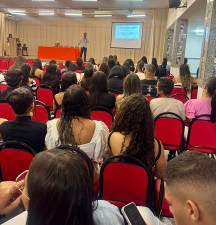 Colegiado de Odontologia promove aula inaugural com foco em perícia e harmonização facial
