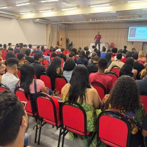 Colegiados de Ciências Contábeis e Administração promovem palestra sobre IRPF